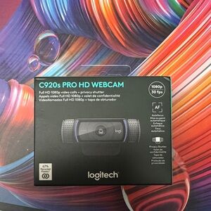 Logitech C920s Pro HD Webcam - Black with Teal Accents